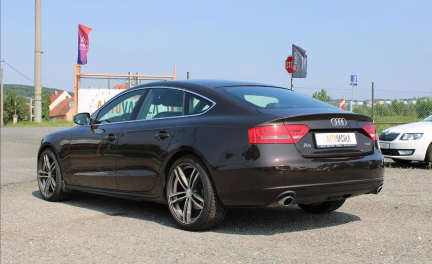 2011 – Audi A5 – 2,7 TDi  SPORTBACK, SERVISKA