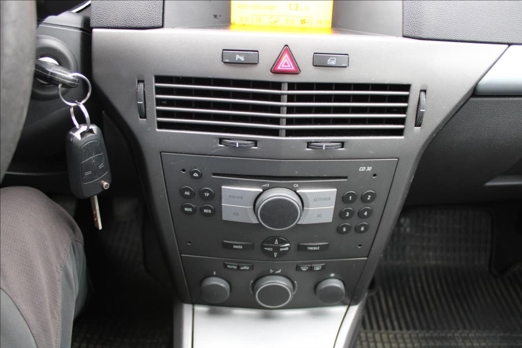 2005 – Opel Astra – 1,4 i  DIG.KLIMA, STK 4/2026