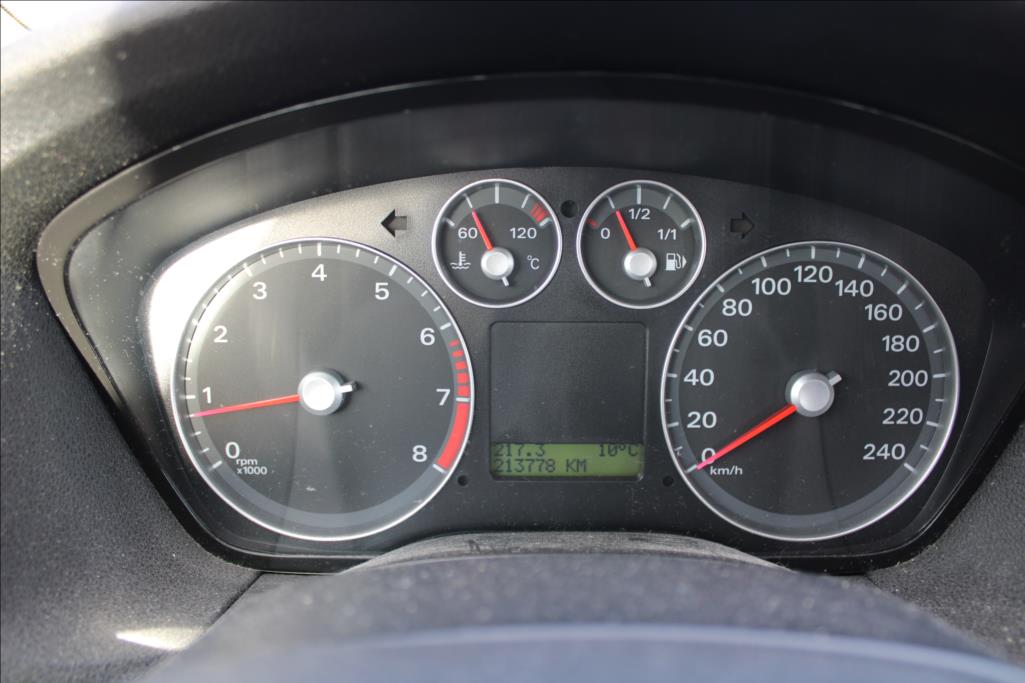 2005 – Ford Focus – 1,6 i  KLIMA, STK 9/2025