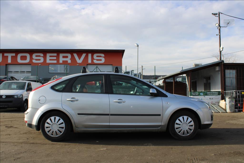 2005 – Ford Focus – 1,6 i  KLIMA, STK 9/2025