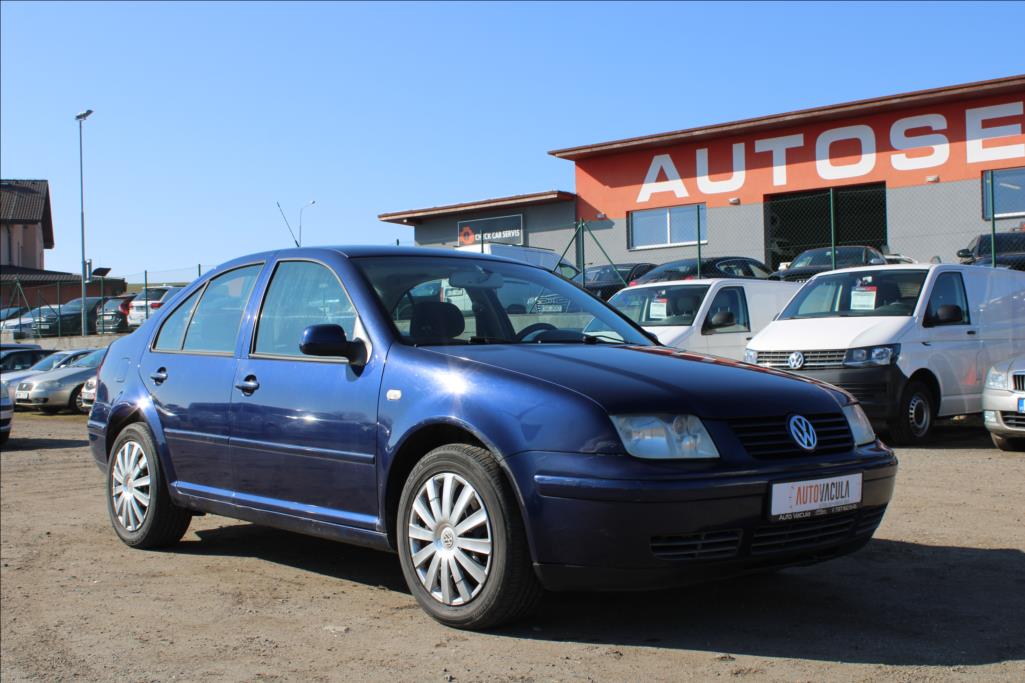 2002 – Volkswagen Bora – 1,6 i  1.maj.,ČR,STK 2/2027