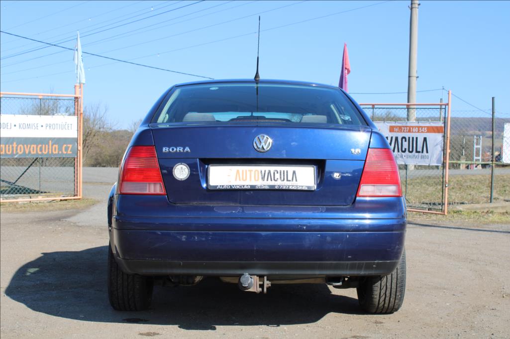 2002 – Volkswagen Bora – 1,6 i  1.maj.,ČR,STK 2/2027