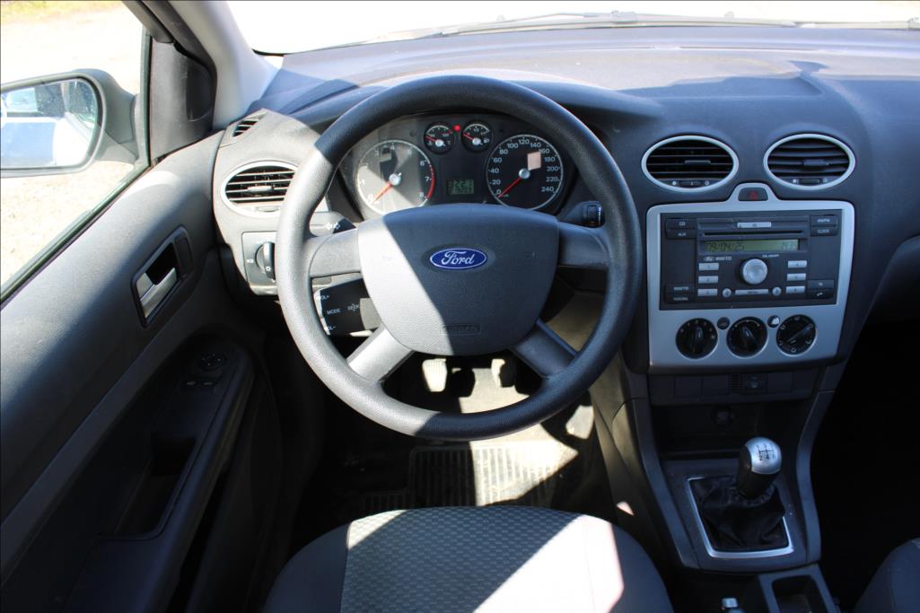 2005 – Ford Focus – 1,6 i  KLIMATIZACE, ČR