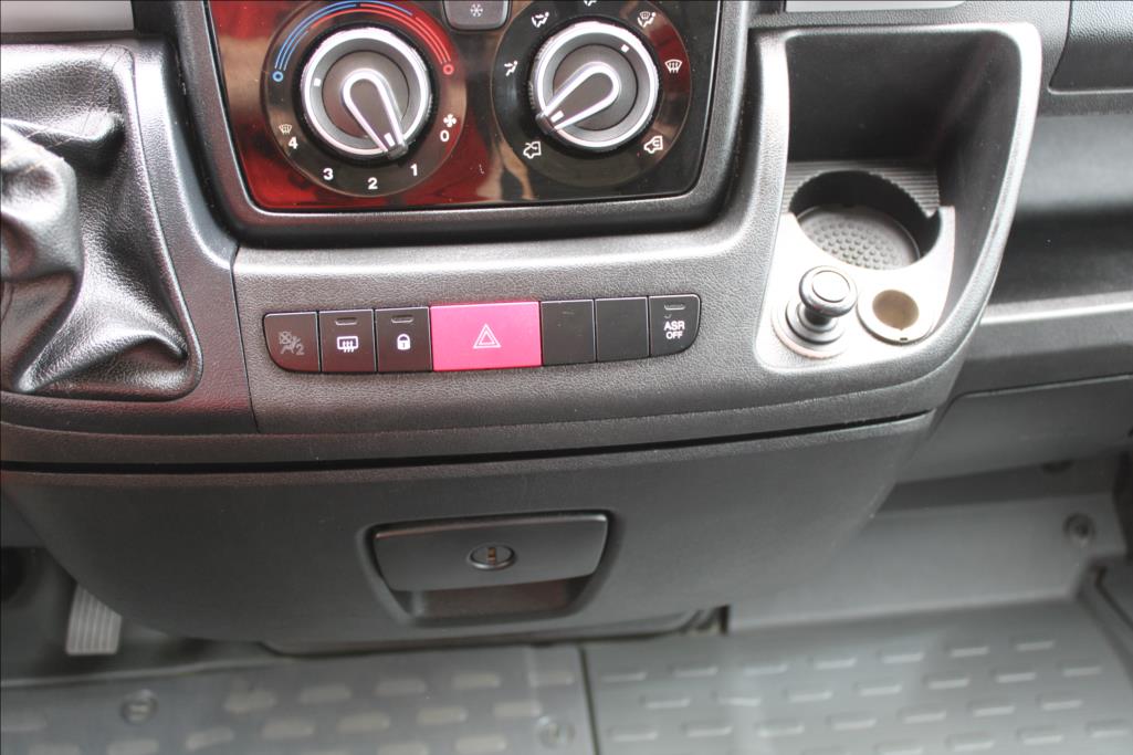 2017 – Fiat Ducato – 2,3 JTD  7-MÍST,KLIMA,SERVISKA