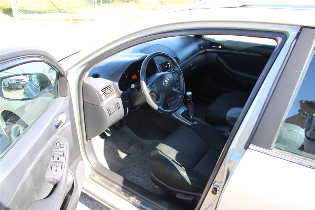 2006 – Toyota Avensis – 2,2 D4-D  DIG.KLIMA, STK 4/27