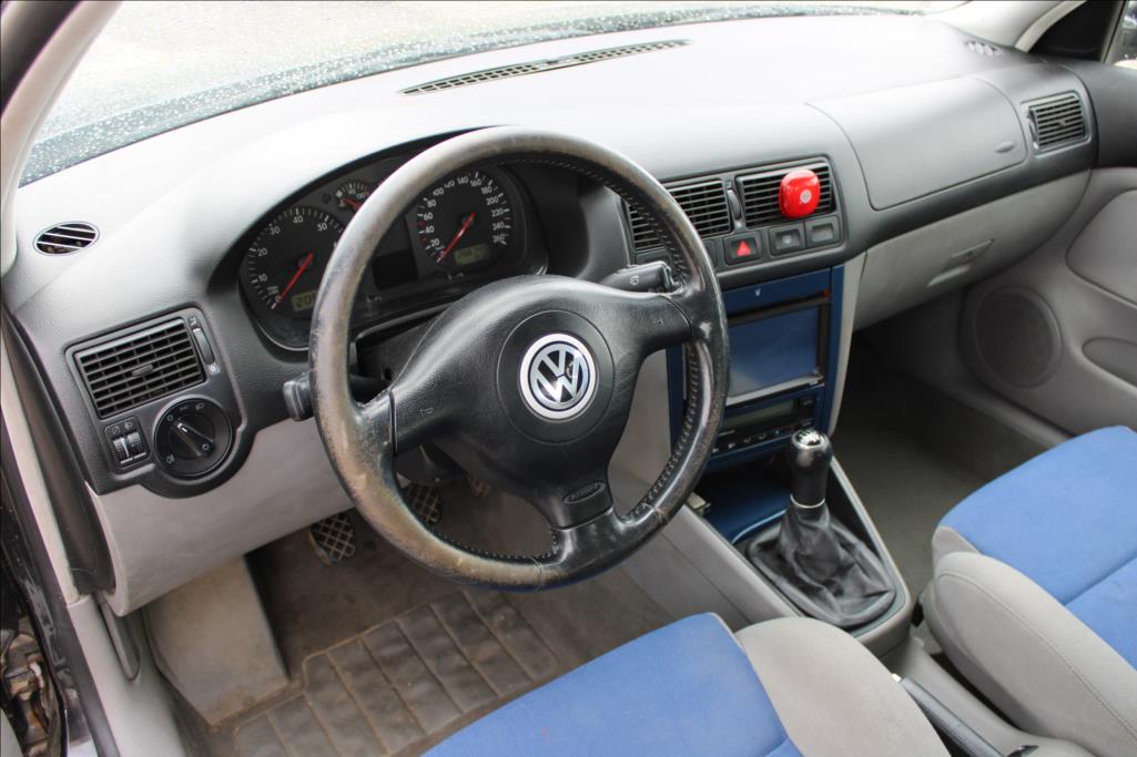 1999 – Volkswagen Golf – 1,6 i  STK 5/2026, Dig.Klima
