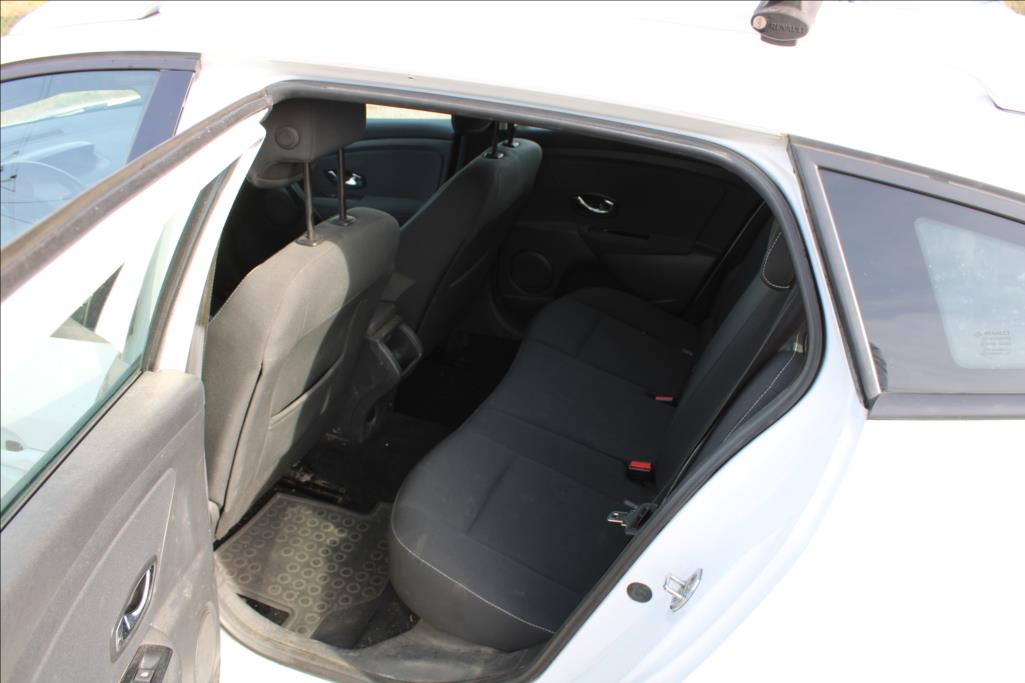 2014 – Renault Mégane – 1,6 i + LPG  1.maj.,serviska