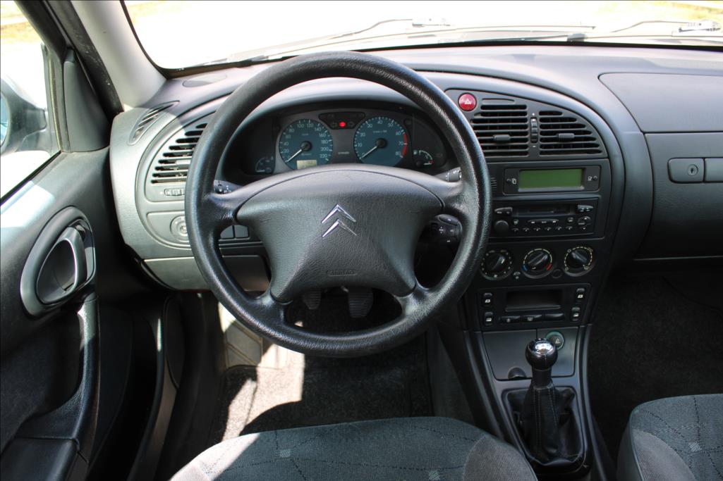 2002 – Citroën Xsara – 1,6 i  2.majitel, ČR, Klima