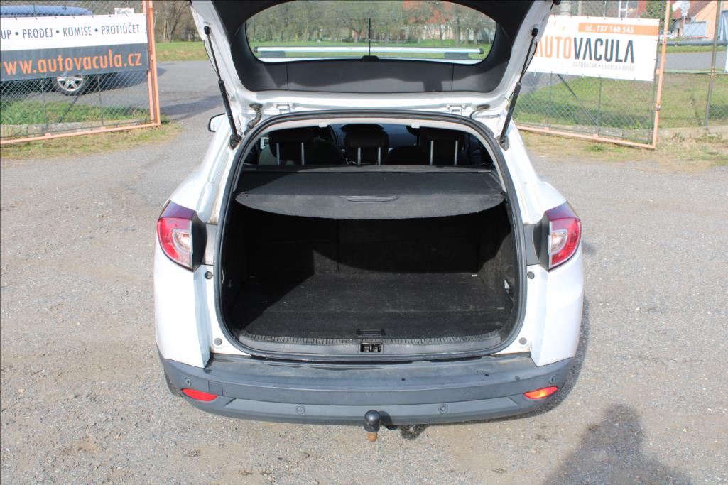 2014 – Renault Mégane – 1,6 i + LPG  1.maj.,serviska