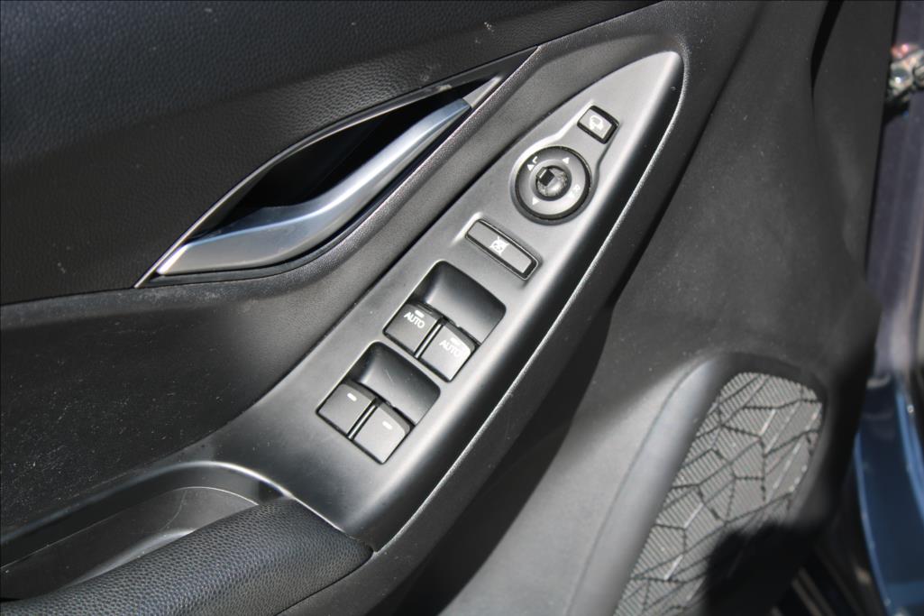 2016 – Hyundai ix20 – 1,4 i  SERVISKA, TOP STAV