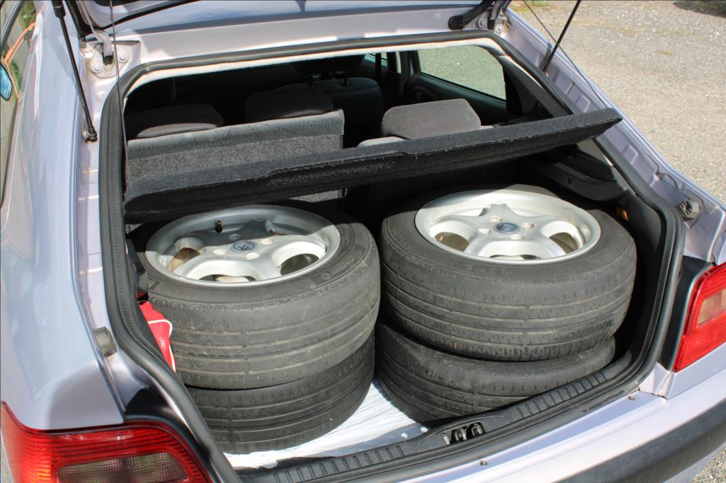 2002 – Citroën Xsara – 1,6 i  2.majitel, ČR, Klima