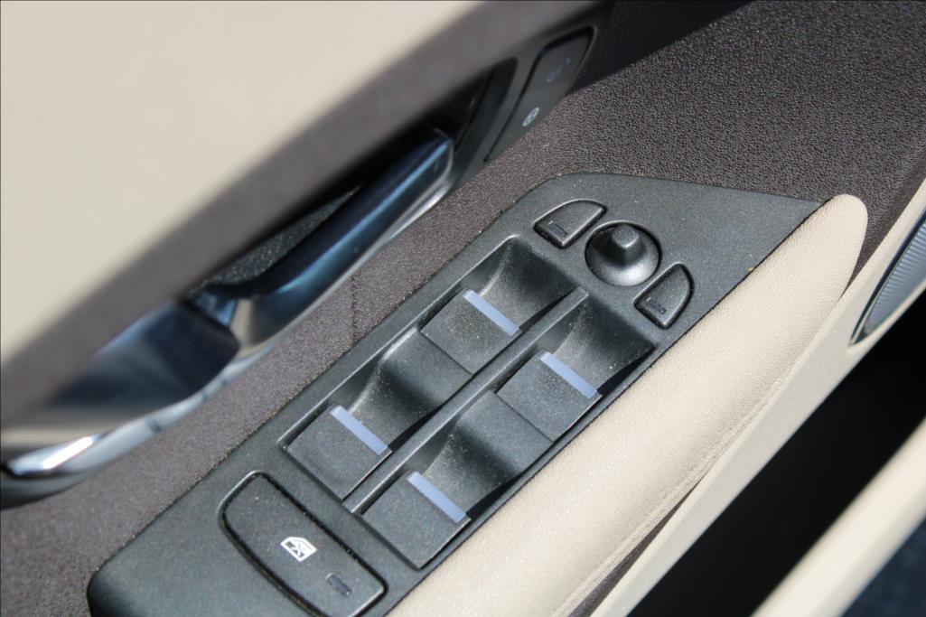 2012 – Land Rover Range Rover Evoque – 2,2 TD4  DIG.KLIMA, TEMPOMAT