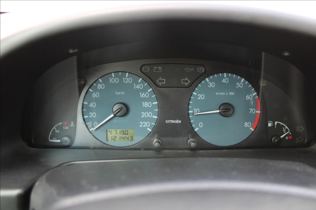 2002 – Citroën Xsara – 1,6 i  2.majitel, ČR, Klima