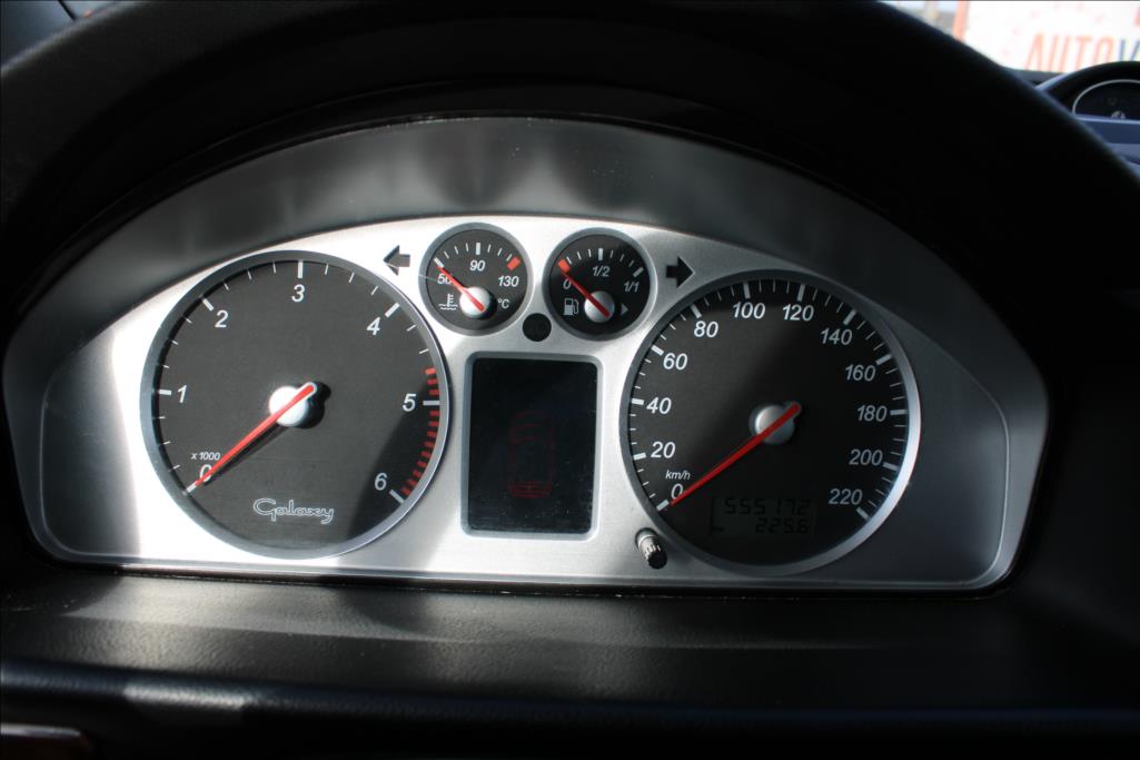2004 – Ford Galaxy – 1,9 TDi  AUTOMAT, 7 – MÍST