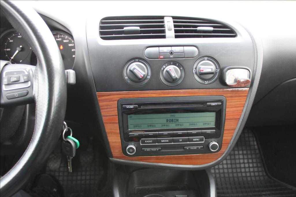 2011 – Seat Leon – 1,6 TDi  1.maj.,ČR, 85.402km