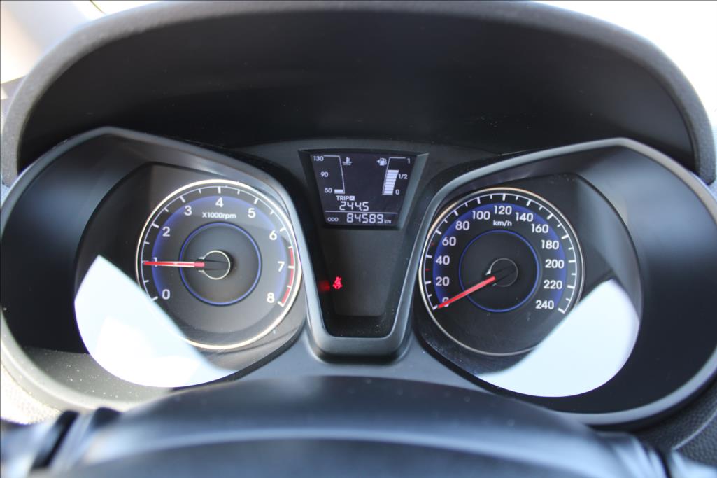 2016 – Hyundai ix20 – 1,4 i  SERVISKA, TOP STAV