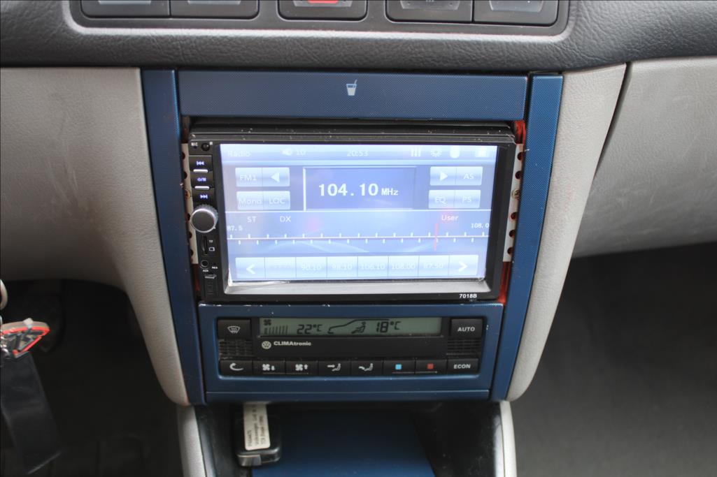 1999 – Volkswagen Golf – 1,6 i  STK 5/2026, Dig.Klima