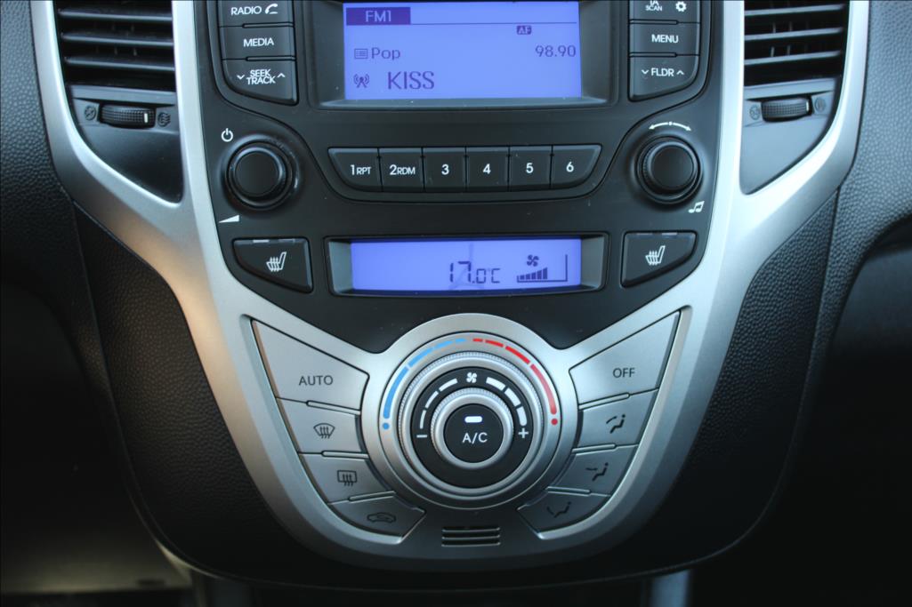 2016 – Hyundai ix20 – 1,4 i  SERVISKA, TOP STAV