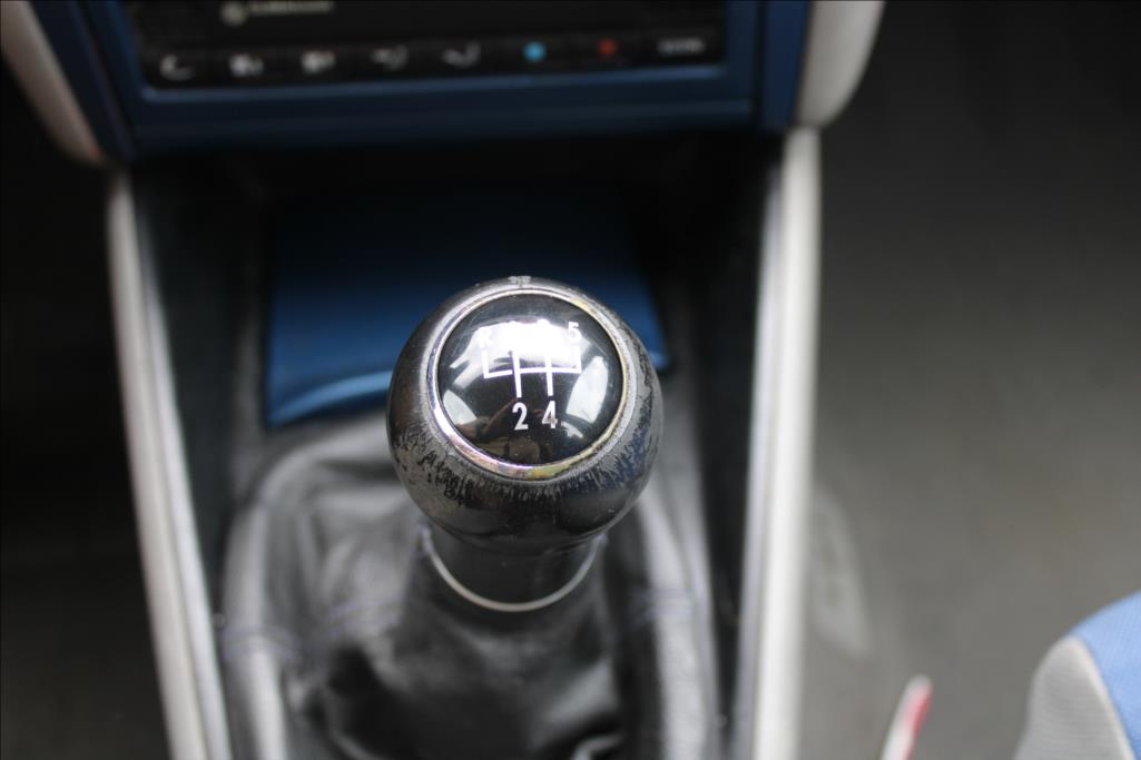 1999 – Volkswagen Golf – 1,6 i  STK 5/2026, Dig.Klima