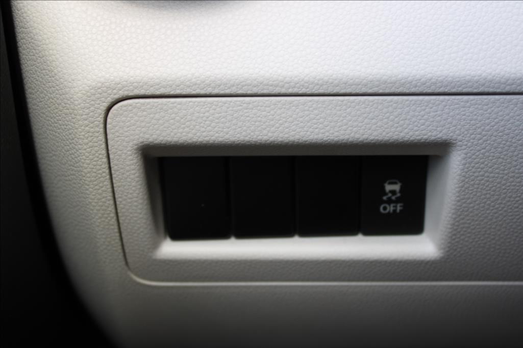 2018 – Suzuki Ignis – 1,2 i  4 x 4, SERVISKA