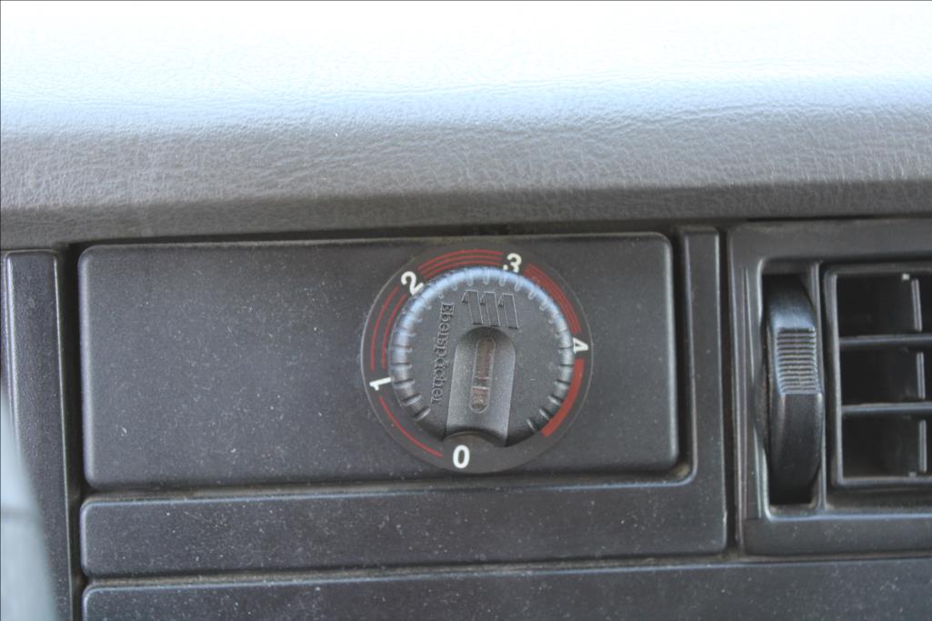 1994 – Volkswagen Caravelle – 2,4 D  7 – míst, WEBASTO