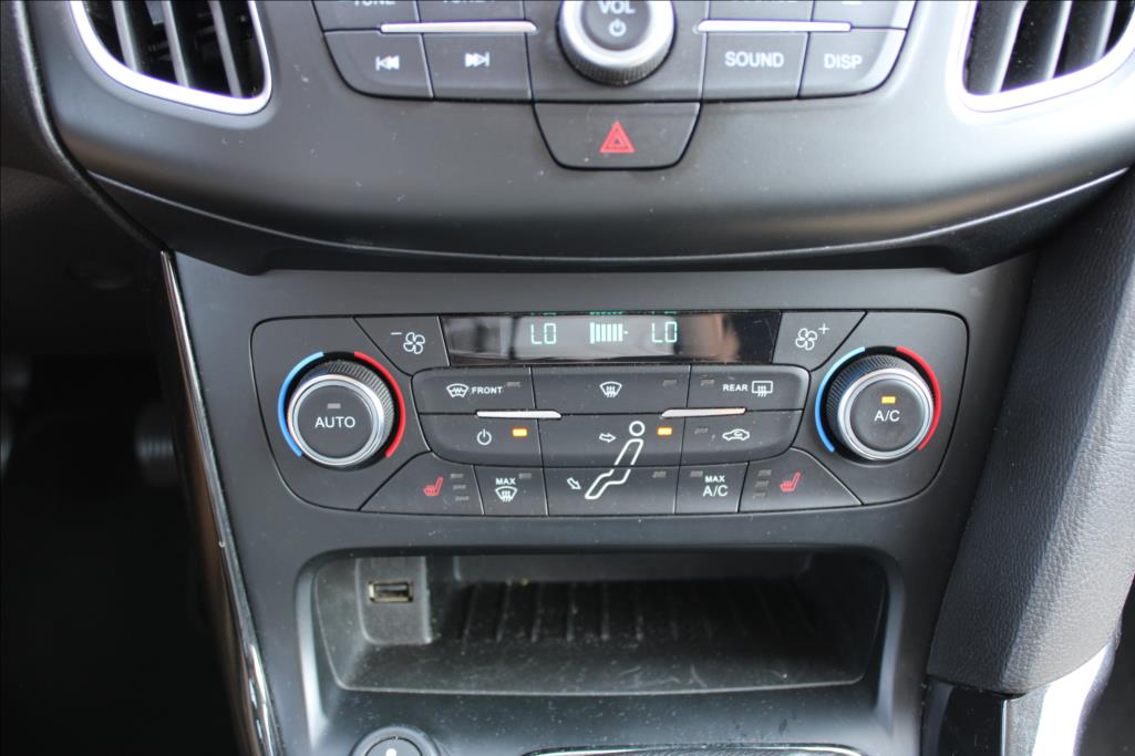 2017 – Ford Focus – 2,0 TDCi  SERVISKA, DIG.KLIMA,