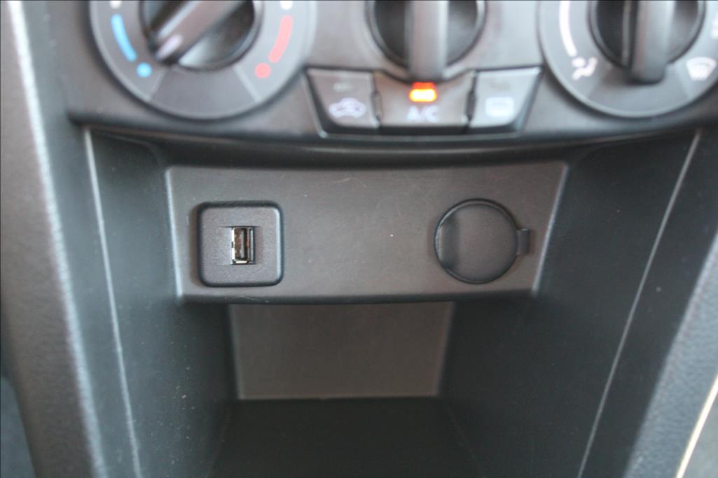 2014 – Suzuki Swift – 1,2 i  SERVISKA, 4 x 4, KLIMA