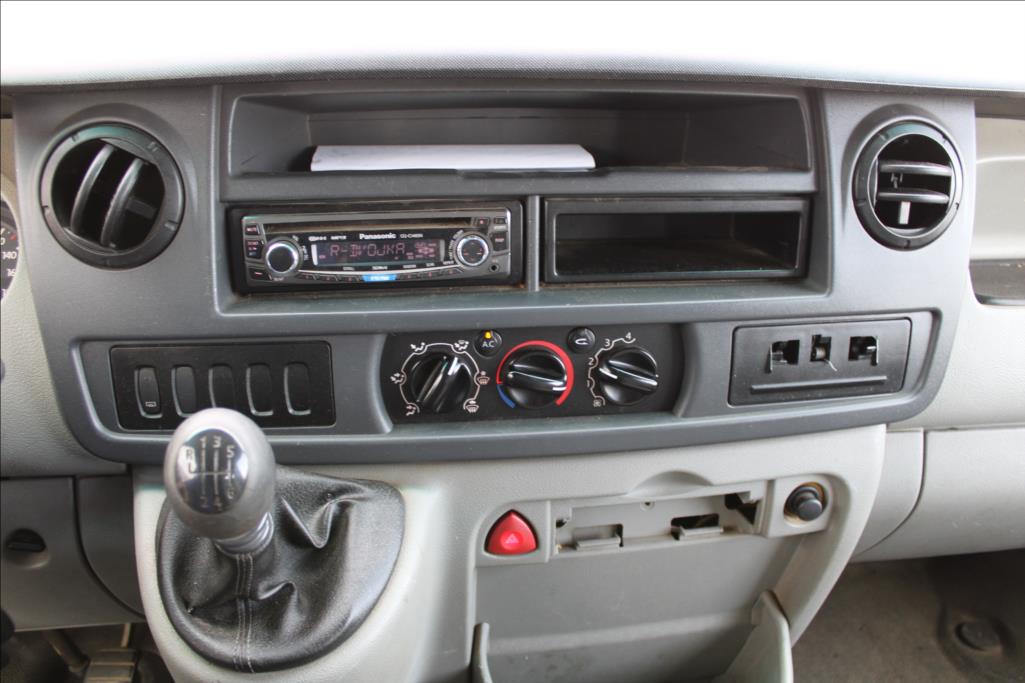 2008 – Renault Master – 2,5 dCi  L2/H2, 6 – MÍST, ČR