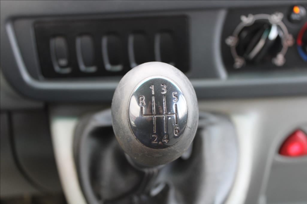 2008 – Renault Master – 2,5 dCi  L2/H2, 6 – MÍST, ČR