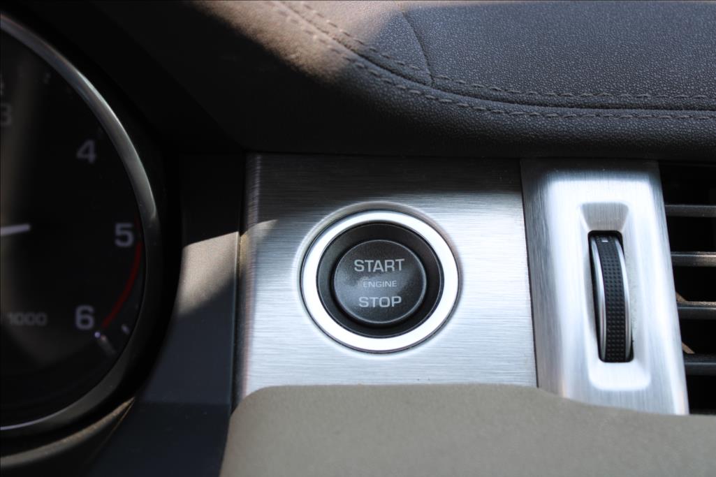 2012 – Land Rover Range Rover Evoque – 2,2 TD4  DIG.KLIMA, TEMPOMAT