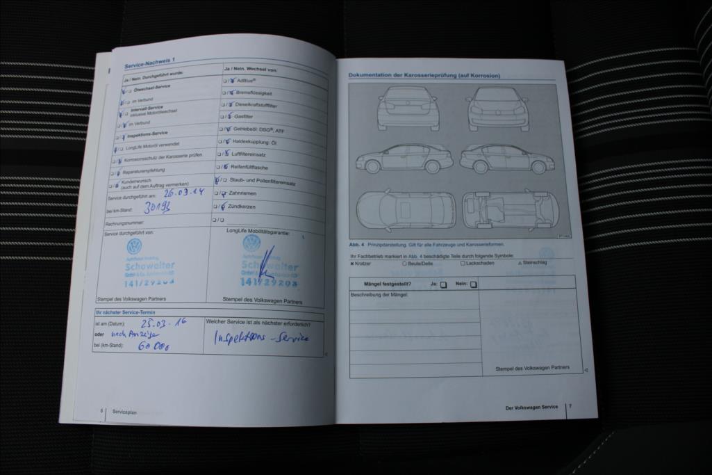 2012 – Volkswagen Touran – 1,4 TSi  NAVI, KAMERA,VÝHŘEVY