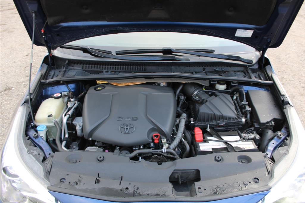 2018 – Toyota Avensis – 2,0 D  1.maj. ČR, serviska