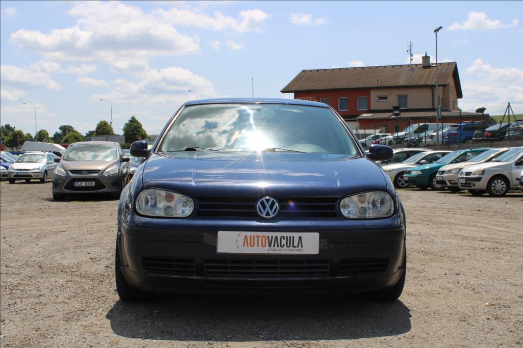 2000 – Volkswagen Golf – 1,9 TDi  STK 10/2026