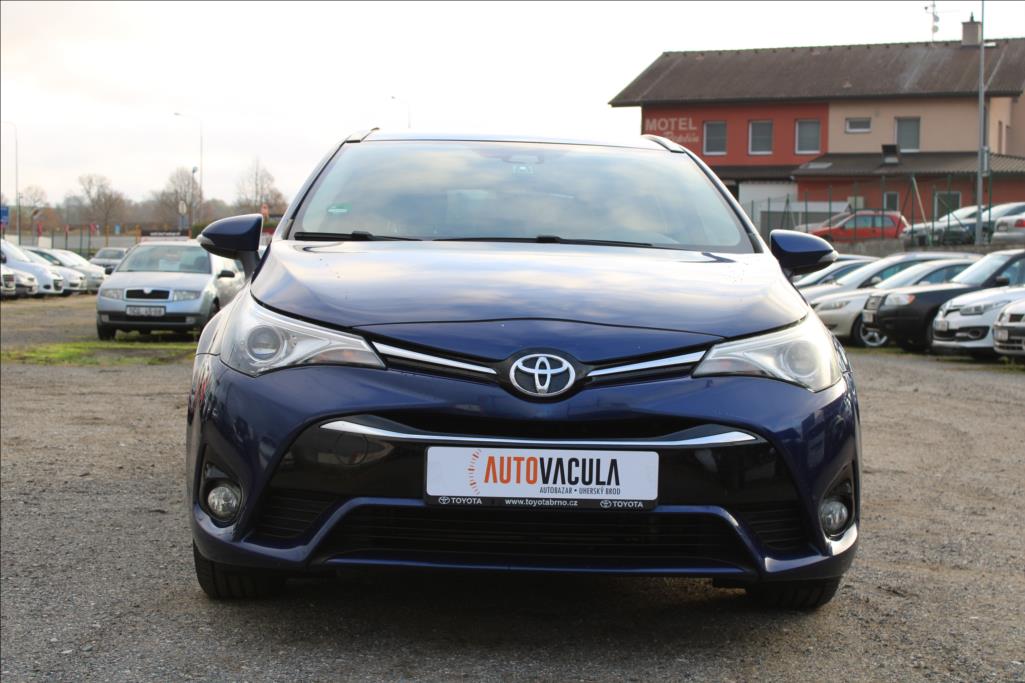 2018 – Toyota Avensis – 2,0 D  1.maj. ČR, serviska