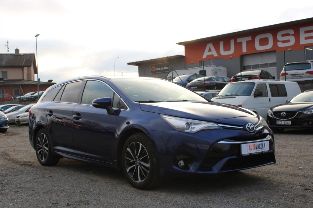 2018 – Toyota Avensis – 2,0 D  1.maj. ČR, serviska