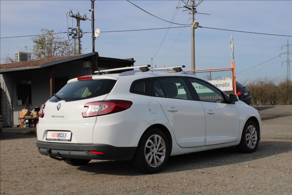 2014 – Renault Mégane – 1,6 i + LPG  1.maj.,serviska