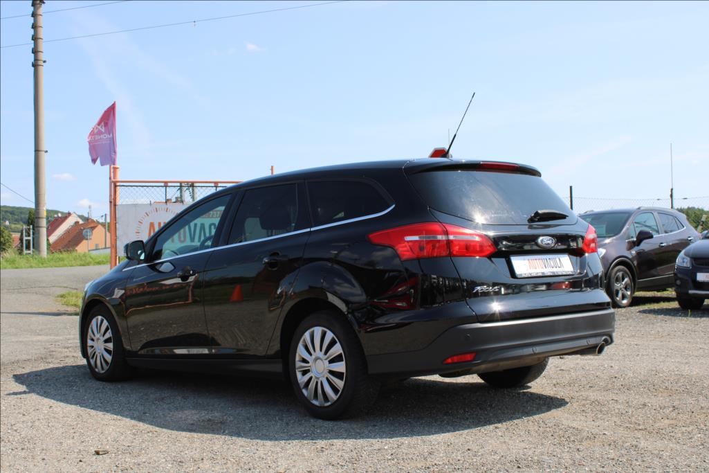 2017 – Ford Focus – 2,0 TDCi  SERVISKA, DIG.KLIMA,