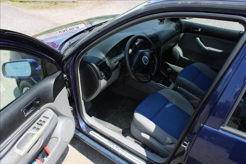 2000 – Volkswagen Golf – 1,9 TDi  STK 10/2026