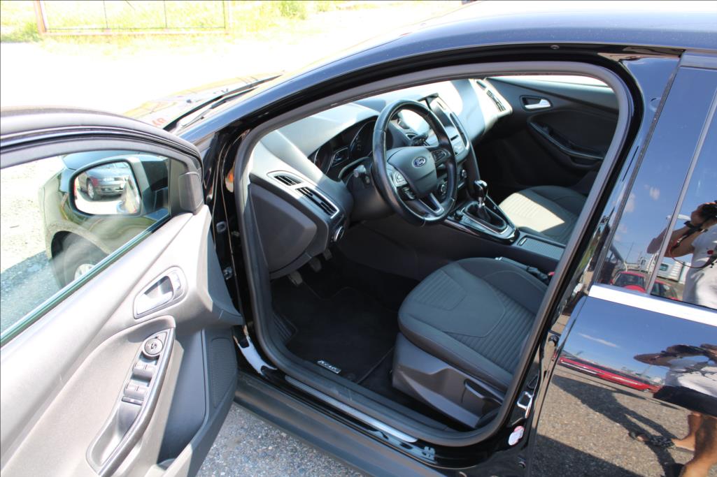 2017 – Ford Focus – 2,0 TDCi  SERVISKA, DIG.KLIMA,