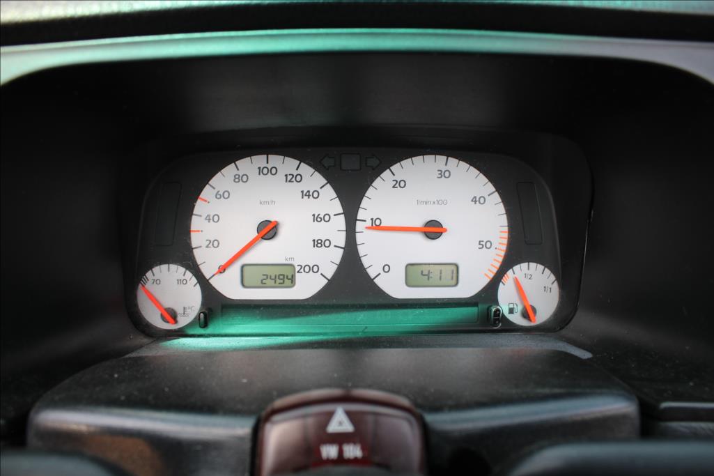 1996 – Volkswagen Golf – 1,9 TDi  STK 8/2027, SERVIS