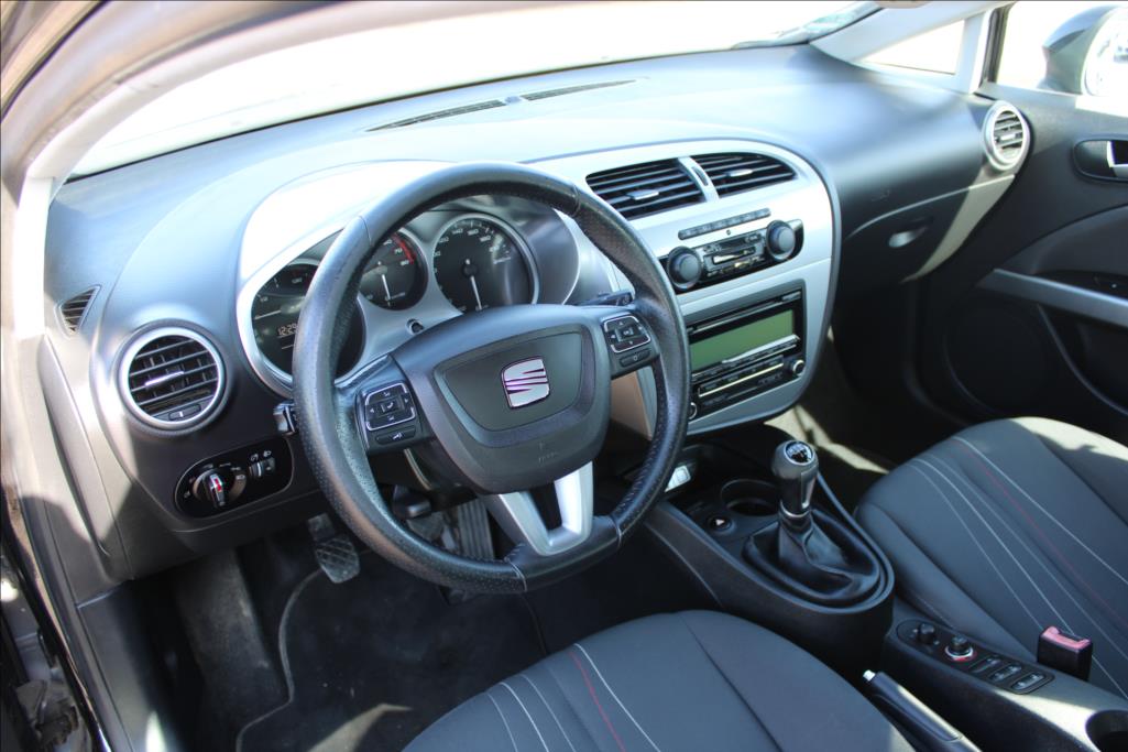 2011 – Seat Leon – 1,2 TSi  KLIMA, ROZVODY