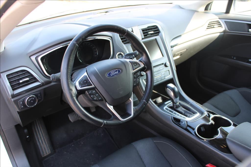 2016 – Ford Mondeo – 2,0 TDCi  TITANIUM,AUTOMAT,ČR