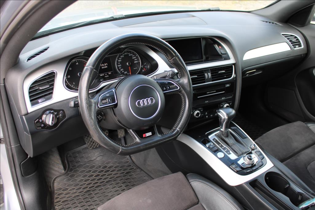 2015 – Audi A4 – 2,0 TDi  AUTOMAT, S-LINE