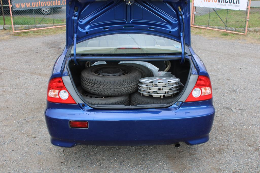 2004 – Honda Civic – 1,7 VTEC  AUTOMAT, BEZ KOROZE