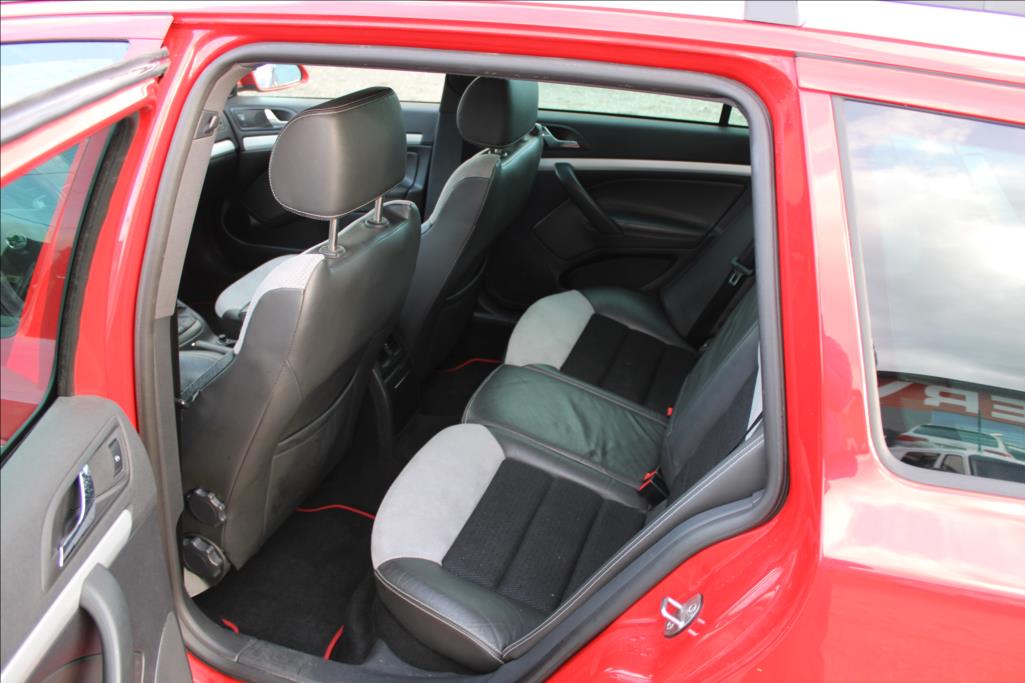 2007 – Škoda Octavia – 2,0 TDi  RS, STK 10/2027