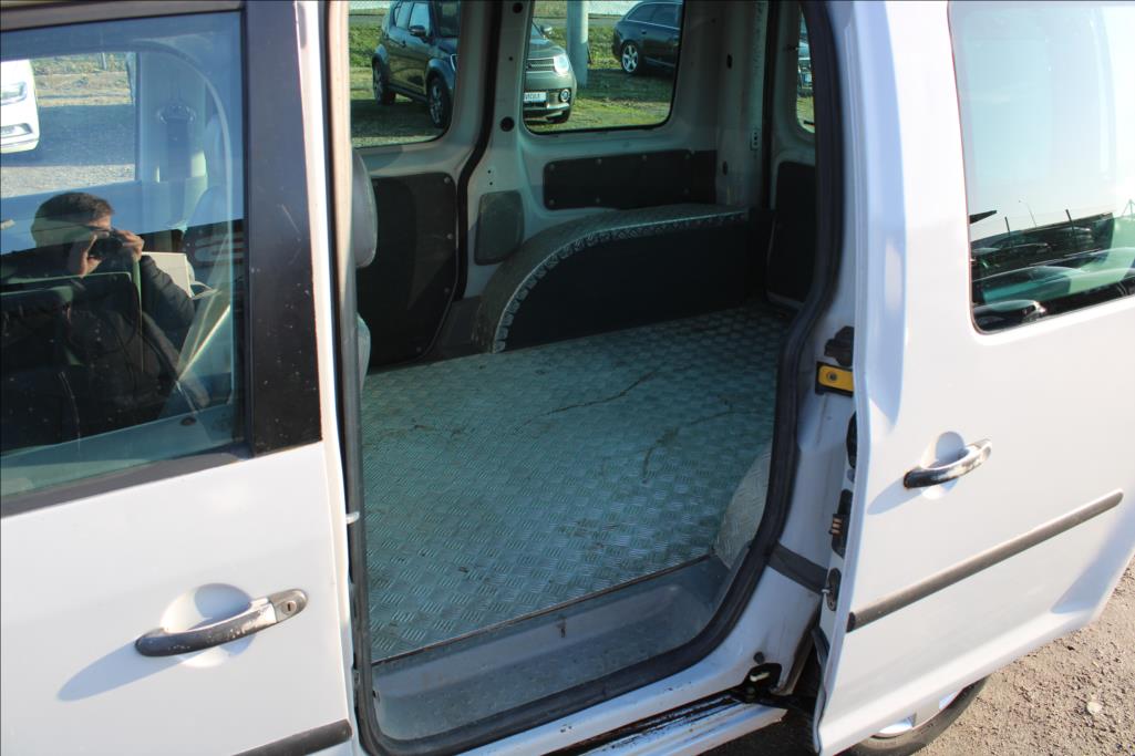 2004 – Volkswagen Caddy – 2,0 SDi  STK 12/2027,