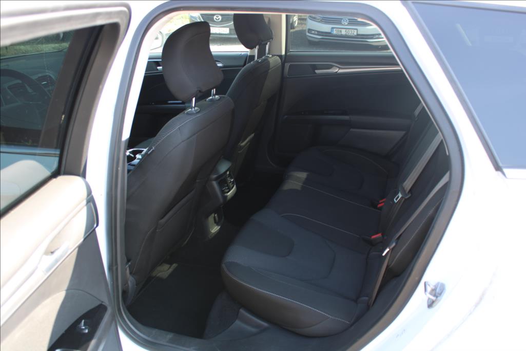 2016 – Ford Mondeo – 2,0 TDCi  TITANIUM,AUTOMAT,ČR