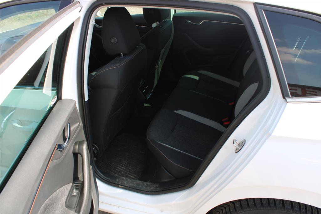 2021 – Škoda Scala – 1,5 TSi  STYLE, KAMERA, ČR