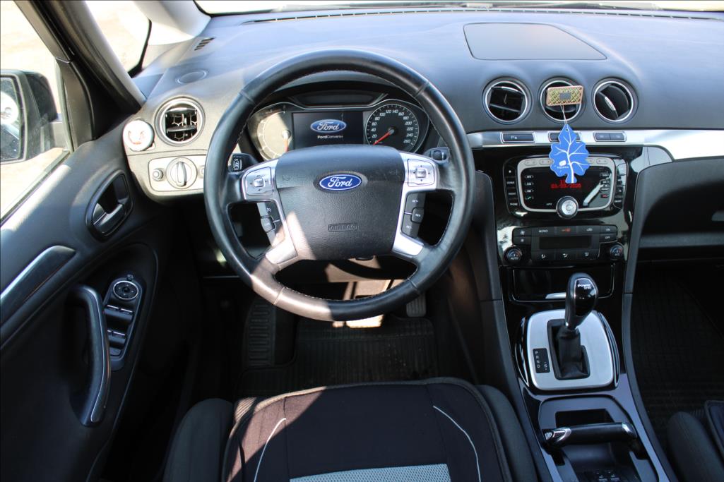 2012 – Ford S-MAX – 2,0 TDCi  SERVISKA, AUTOMAT