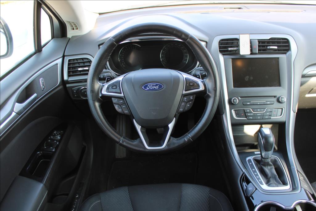 2016 – Ford Mondeo – 2,0 TDCi  TITANIUM,AUTOMAT,ČR